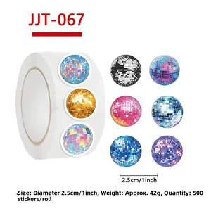 Détail du rouleau de 500 autocollants disco de 2,5 cm avec motifs colorés et brillants