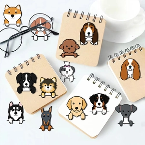 Set di 8 simpatici adesivi di cani di varie razze su articoli di cancelleria