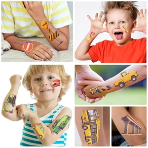 Tatouages temporaires imperméables pour enfants avec voitures bateaux et avions de dessin animé
