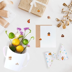 500pcs Thanksgiving stickers roll featuring turkey and pumpkin designs for envelopes