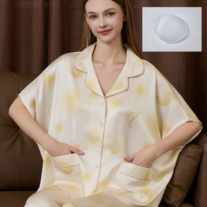 Women Satin Pajamas Set With Chest Pad Floral Print Short Sleeve Top Long Pants Sleepwear Plus Size Comfortable Home Wear