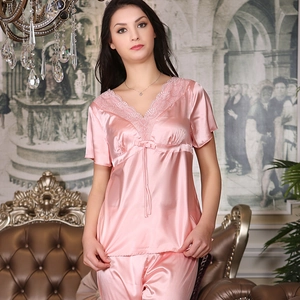 Ensemble Pyjama en Satin pour Femmes Avec Bordure en Dentelle Haut et Pantalon Courtes Sommeil Soyeux Été Élégant
