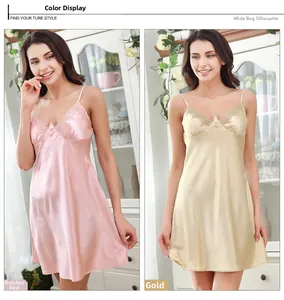 Dettaglio delle camicie da notte in raso rosa e oro con pizzo e scollo a V elegante