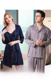 Détails de l'ensemble de pyjama rayé pour couple en satin avec liserés contrastés