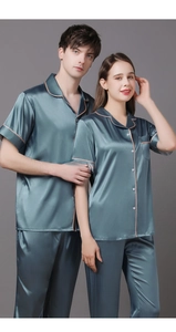 Pyjama classique en satin de soie bleu avec manches courtes et pantalon pour couples