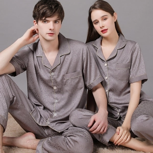 Pyjama en Soie Satinée pour Couple Haut Et Bas Imprimé Jacquard Col en V Manches Courtes Vêtement d'Intérieur Taille Plus