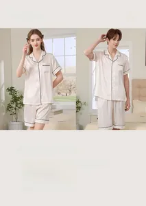 Ensemble pyjama en soie à manches courtes pour couples avec détails de passepoils noirs