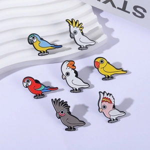 Lot de 7 épingles en émail perroquet colorées avec motifs de cacatoès et d'ara