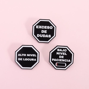 Broche en Émail en Alliage de Zinc Octogonale Avec Citations Amusantes en Espagnol Pour Revers Sac À Dos Bijoux