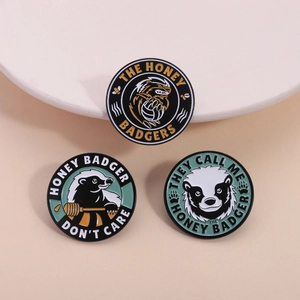 Épinglette en Émail Blaireau à Miel Broche en Métal Animale Drôle Alliage de Zinc Badge Rond pour Sac à Dos Veste Chapeau Bijoux