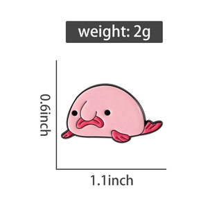 Detailansicht der rosa Blobfisch-Emaille-Anstecknadel, 1,1x0,6 Zoll, Gewicht nur 2g