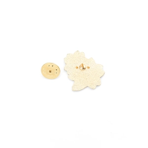 Creative cartoon cherry blossom alloy brooch with golden textured finish and butterfly clasp