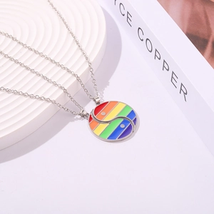 Collana con ciondolo Yin Yang arcobaleno in lega d'argento per coppie e amici