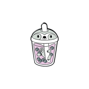 Vue détaillée du pin's émaillé créatif paresseux bubble tea avec des détails roses précis