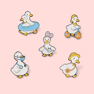 Cute White Duck Enamel Brooch Pin Creative Animal Alloy Badge For Backpack Clothing Accessory Cartoon Jewelry Gift For Kids