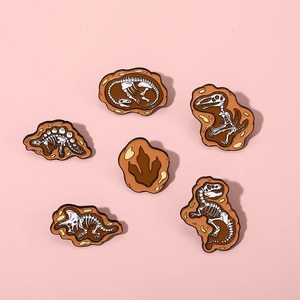 Personalized Alloy Dinosaur Fossil Skeleton Enamel Brooch Creative Amber Style Archeology Badge For Clothing Bag Decor