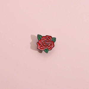Spilla a Forma di Fiore di Rosa Rossa in Smalto Lega Goccia d'Olio Distintivo in Metallo Gioielli per Regalo di San Valentino