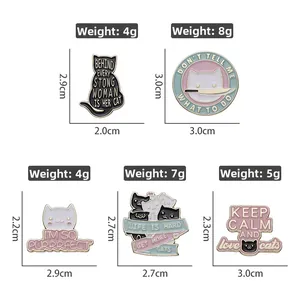 Detailed size chart for cat enamel pins showing weights and dimensions of five designs