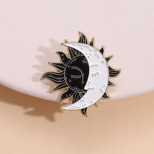 Vintage Celestial Sun And Moon Enamel Pin For Couples Alloy Yin Yang Face Brooch Badge Jewelry Gift For Bags Clothes
