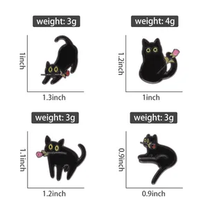 Tableau détaillé des tailles et poids des épingles en émail chat noir en quatre styles