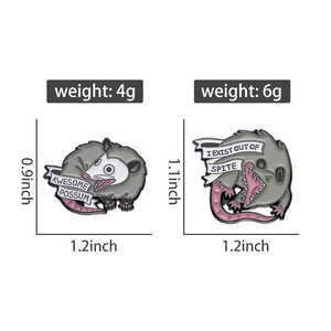 Detail showing dimensions and weight of funny cartoon opossum enamel pins in 0.9x1.2 inch size