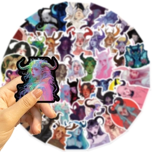 Détail d'autocollants de sorcières de dessin animé étanches pour décorer PC et guitare