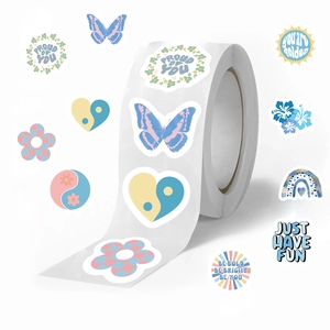 Rotolo da 500 adesivi a fumetti blu con farfalle e cuori per decorazione scrapbooking