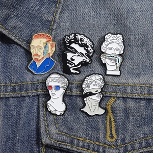 Spille smaltate artistiche con Van Gogh e scultura di David su tessuto denim blu