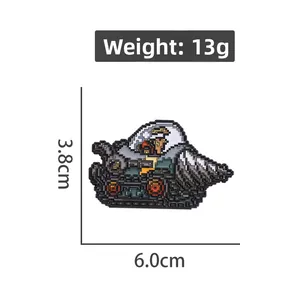 Detailed view of 3.8x6cm tank eagle enamel brooch pin with 13g weight specifications