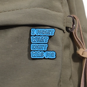 Broche rectangulaire en émail bleu avec citation sur sac en toile vert pour accessoire