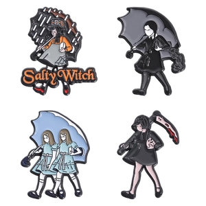 Gothic-Punk-Emaille-Pin-Set mit Horror-Film-Mädchen und Salty Witch Design