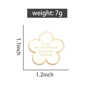 Tableau des tailles du pin's fleur blanche avec dimensions 1.2 x 1.1 pouces et poids de 7g