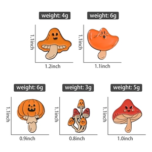 Detaillierte Größen und Gewichte für ein Set von Cartoon Halloween Pilz-Emaille-Pins