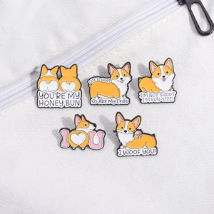 Vijfdelige set schattige oranje Corgi emaille spelden met bloemen en leuke spreuken