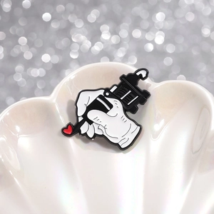 Creative mechanical heart tattoo machine enamel brooch pin with black and white paint finish