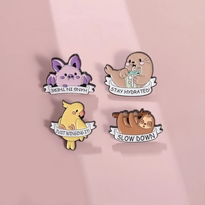Cartoon Animal Enamel Pin Brooches Zinc Alloy Sloth Bat Seal Parrot Badge Jewelry For Backpacks Clothing Accessories Gift