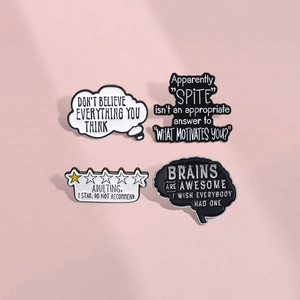 Creativo Umoristico Citazione Inglese Spilla in Smalto Lega Cervello Nuvoletta Distintivo per Abbigliamento Borsa Accessori Gioielli Unisex