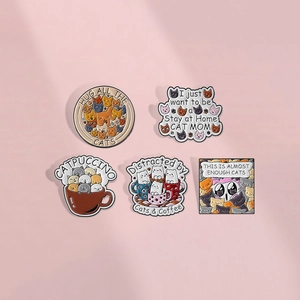 Broche en Émail Chat Dessin Animé Lettre Anglaise Amusante Alliage de Zinc Épingle de Revers Badge Animal Bijoux Sac à Dos