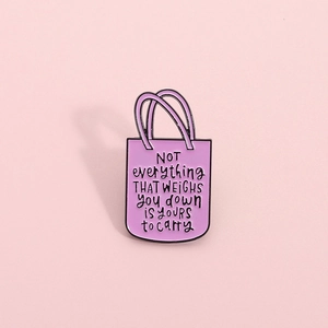 Spilla in Smalto Lega a Forma di Borsa con Citazione Ispiratrice Rosa Viola Distintivo per Zaino Abbigliamento Donna Gioielli