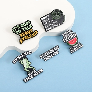 Set de 5 broches en émail pour la dyslexie avec motifs créatifs de cerveau et grenouille