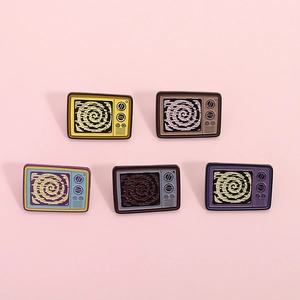 Retro Television Enamel Brooch Vintage Cartoon TV Shape Alloy Lacquer Badge Clothing Bag Accessories For Unisex Jewelry
