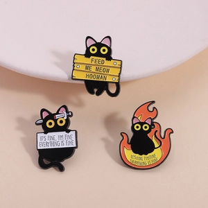 Lustige Schwarze Katze Emaille Pin Set Cartoon Tier Feuer Messer Katze Brosche Abzeichen Zinklegierung Kragen Pin Für Kleidung Taschen Schmuck Geschenk