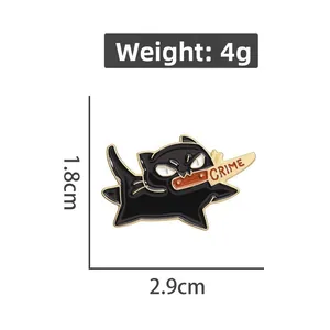 Spécifications de taille pour l'épingle en émail chat noir avec poignard crime