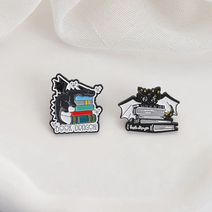 Set de broches en émail dragon avec design book dragon et épingles de style toothless