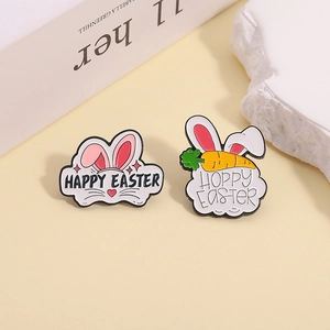 Süßes Oster-Emaille-Pin-Set mit Hasenohren und Happy Easter Schriftzug-Motiven