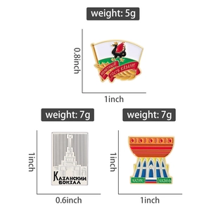 Vues détaillées des badges en métal de Kazan avec poids et dimensions précises
