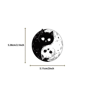 Vue détaillée autocollant chat Yin Yang 5,38x5,11cm pour décoration personnalisée