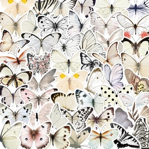 Set van 50 kleurrijke esthetische vlinderstickers voor DIY laptop en koffer decoratie