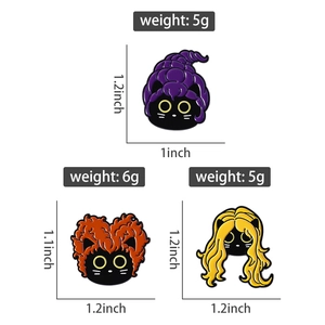Tableau des tailles détaillé pour trois épingles en émail de chat sorcier avec poids
