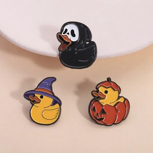 Halloween Duck Enamel Pin Zinc Alloy Pumpkin Witch Spooky Mask Brooch Badge Decoration For Clothes Backpacks Women Men Gift